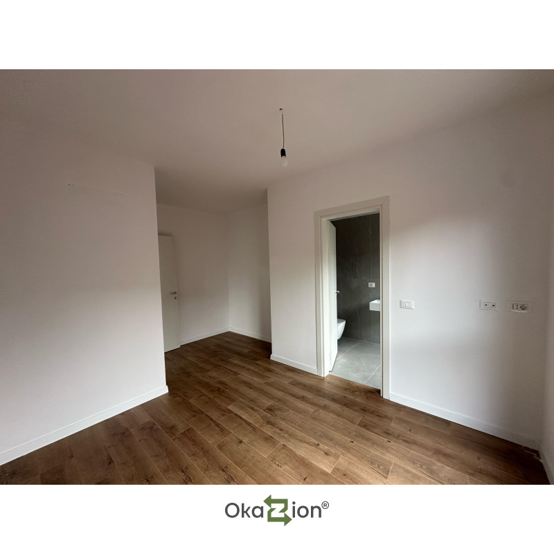 Apartament 3+1 per shitje ne Komunen e Parisit. thumbnail 5