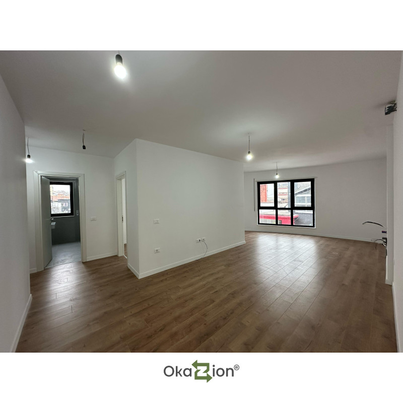 Apartament 3+1 per shitje ne Komunen e Parisit.