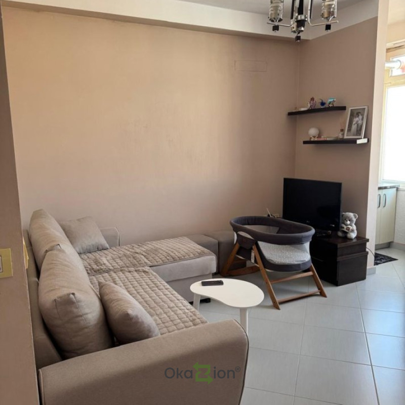 Jepet me qira apartament 1+1 prane Bulevardit Te Ri.
