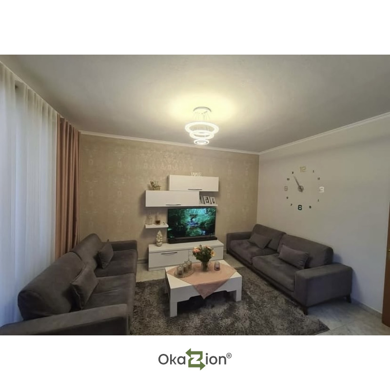 Apartament me qera - përballë shkollës Çajupi