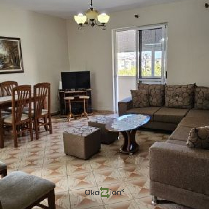 Jepet apartament 2+1 me qira tek Materniteti i Ri.