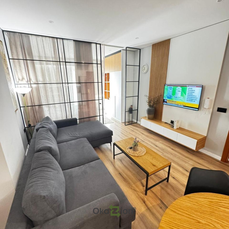 Apartament 2+1 per qira prane Globe.