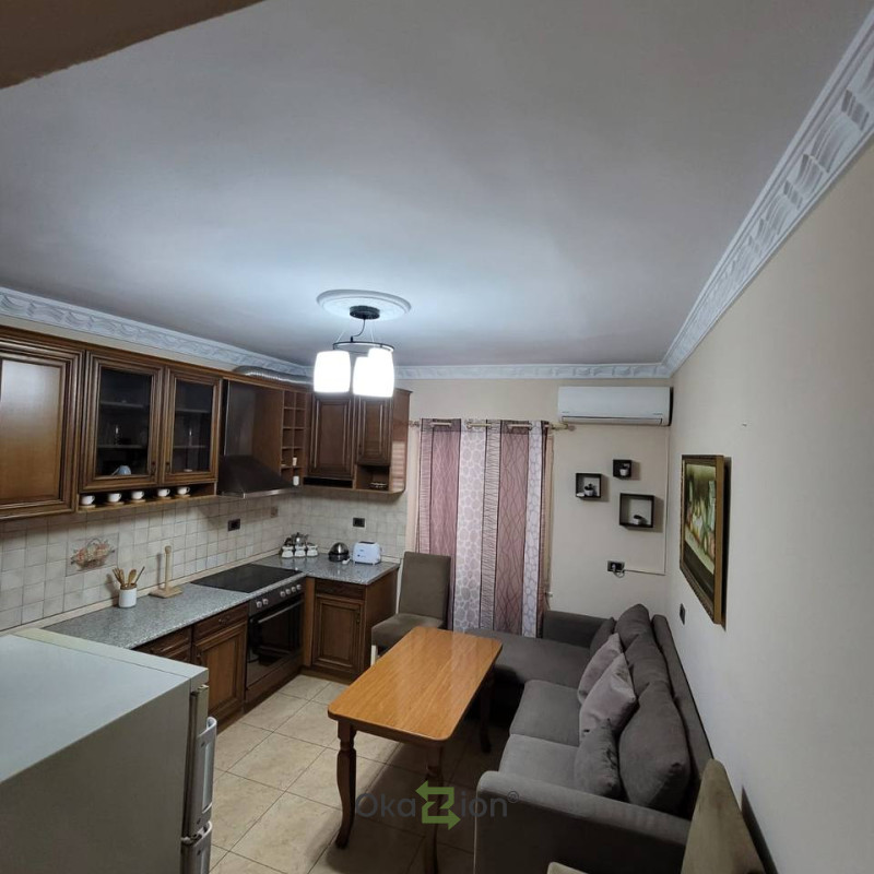 Apartament 2+1+Parking tek Rruga Fortuzi.