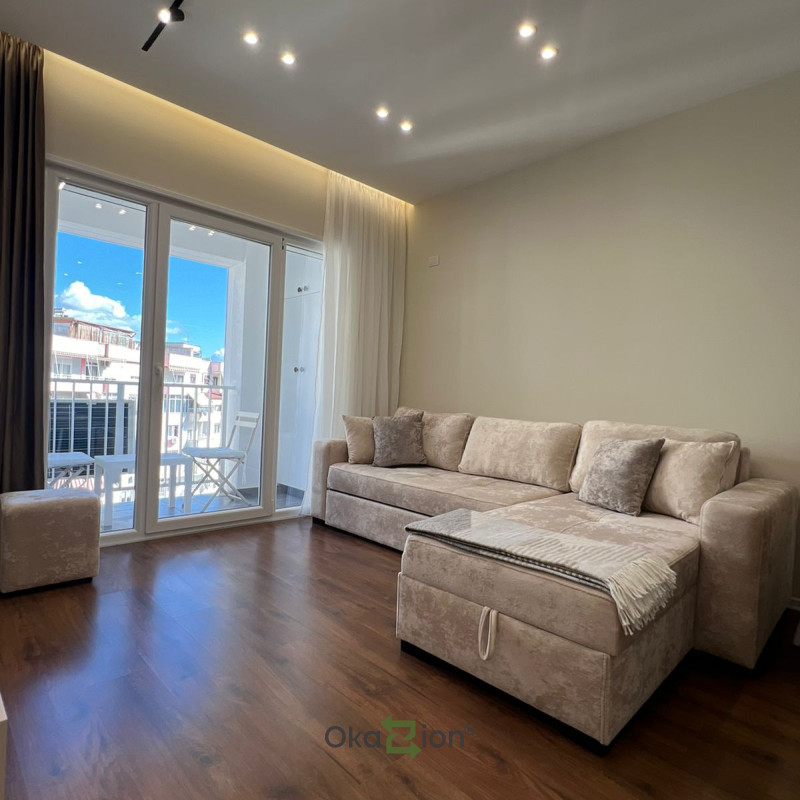 APARTAMENT 1+1 ME QIRA RRUGA BARRIKADAVE